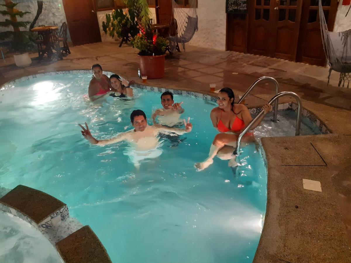 Weekendhostal Montañita Eksteriør bilde